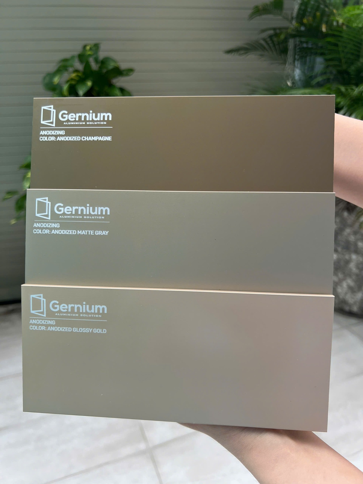 Lớp oxide tự nhiên của nhôm hoạt động thế nào